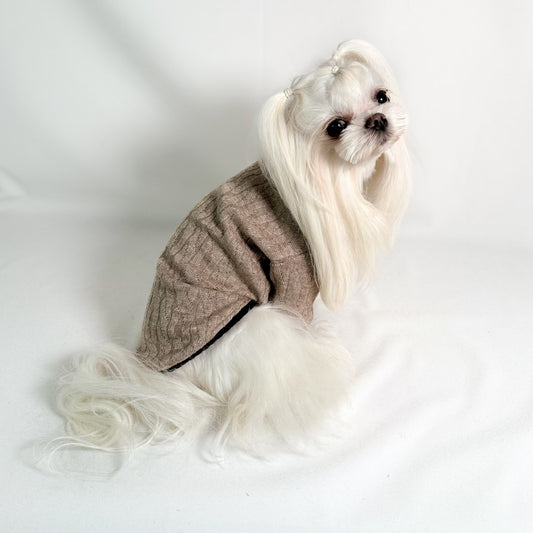 Maglioncino Nocciolo - Eleganza e Versatilità in Maglia Jacquard