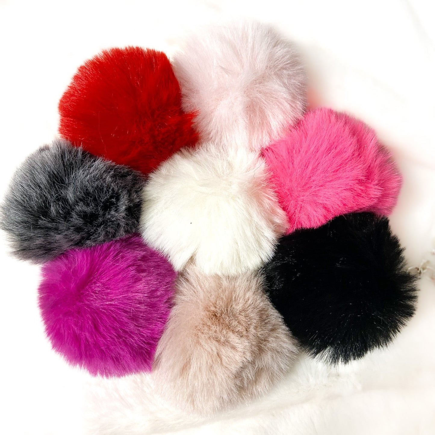 Charms Ponpon con Ciondoli Zampa - Morbidi e Chic