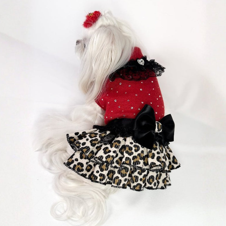 Abito Amaranta per cani piccoli con maglia rossa, cristalli aurora boreale, pizzo nero e gonna maculata a balze – Bauloveyou