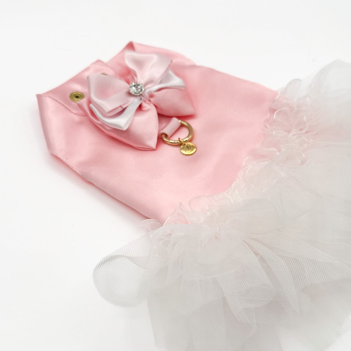 Dettaglio abito Ginevra in raso e gonna in tulle per cani piccoli