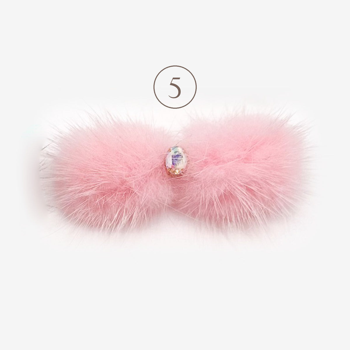 Barretta Fluffy 5, pelliccetta rosa chiaro con un cristallo al centro
