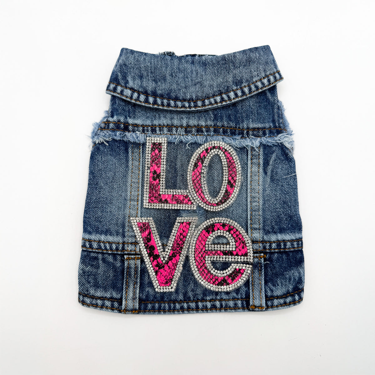 BauJeans Pink Love, gilet in denim con scritta Love animalier fucsia e strass
