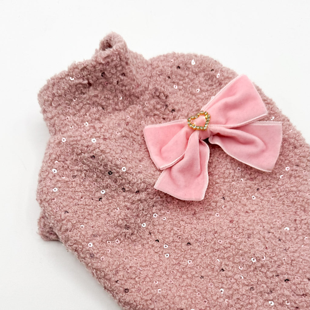Dettaglio del fiocco in velluto rosa con strass del Maglioncino Melissa